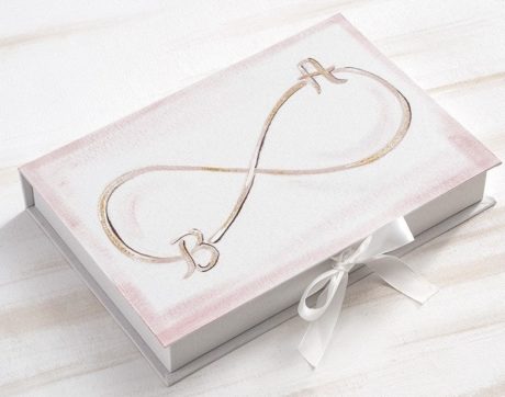 χειροποίητη-ζωγραφιστή-στεφανοθήκη-με-σατέν-επένδυση