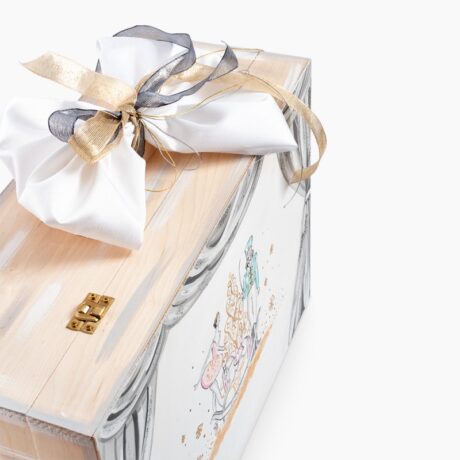 ξύλινο-ζωγραφιστό-κουτί-βαπτιστικών-βαλίτσα-kαρυοθραύστης